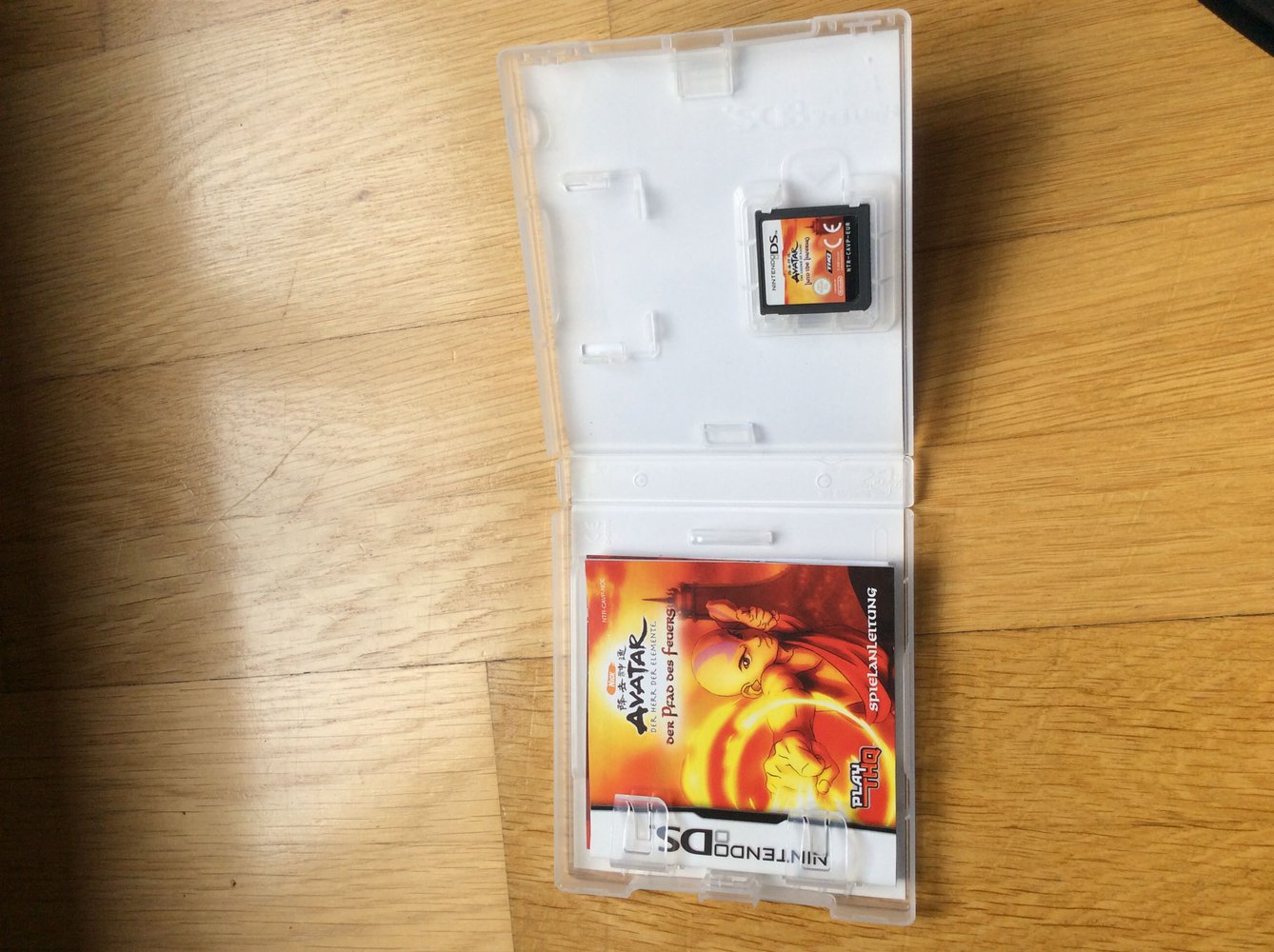 Avatar de Herr der Elemente der Pfad des Feuers Nintendo DS spiel mit Beschreibung 