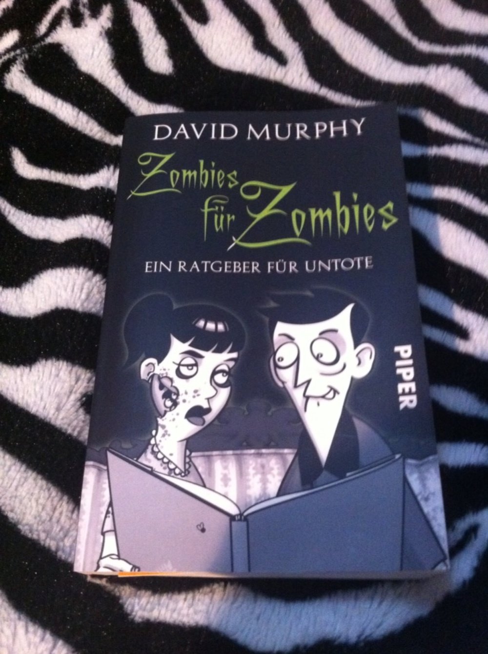 Zombies für Zombies: ein Ratgeber für Untote (Taschenbuch) 