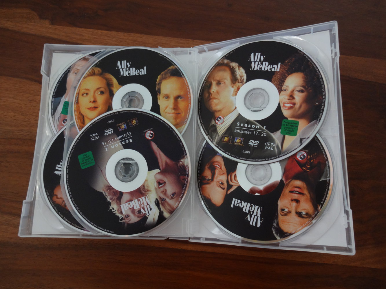 Ally McBeal Staffel 1