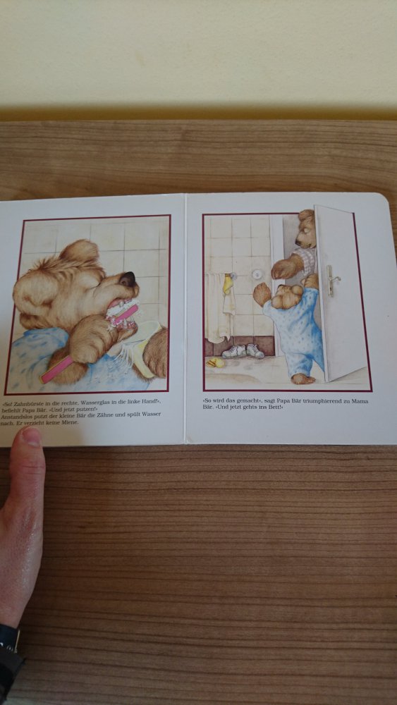 schönes kartoniertes Kinderbuch 