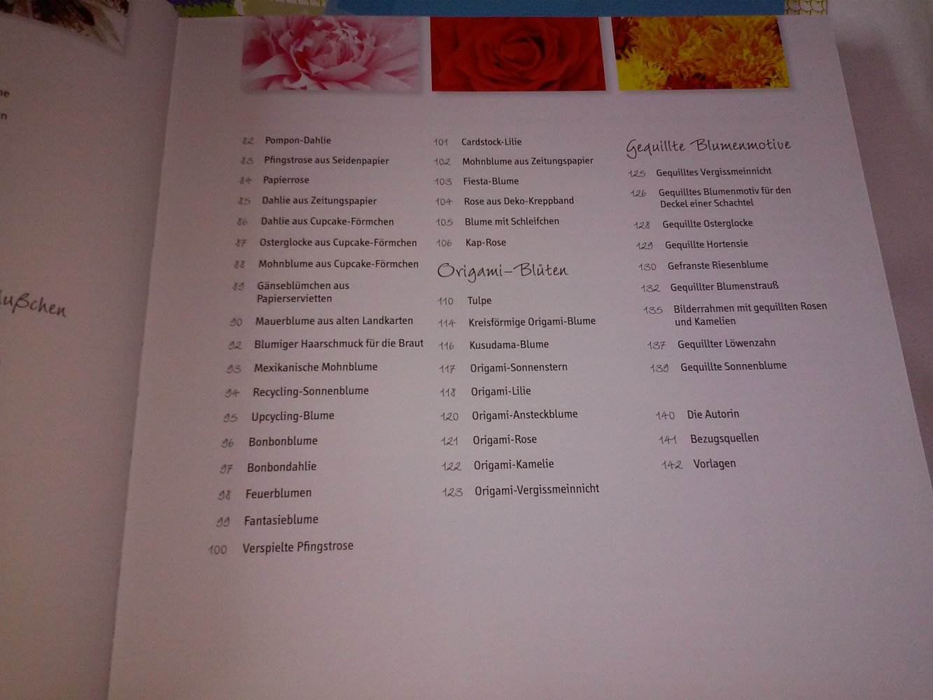 Maria NobleWunderschöne Papierblumen: 100 Ideen (gratis dazu einige bunte Blätter)