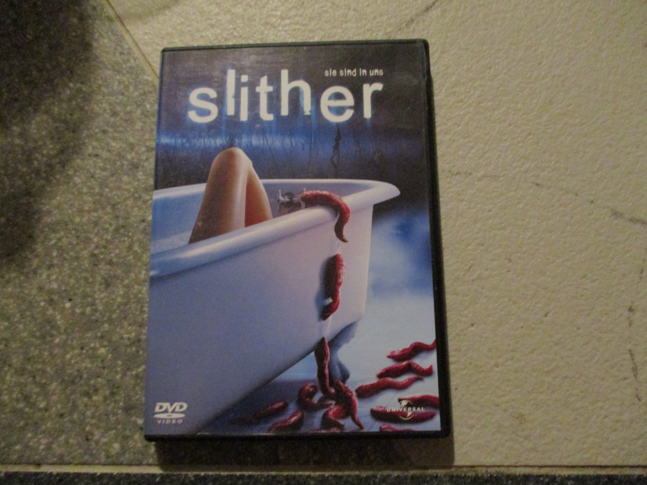 dvd horror film,ab 16 jahre,slither,sehr guter zustand