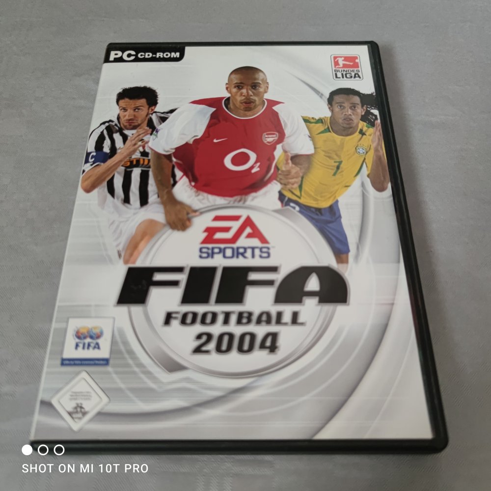 FIFA Football 2004
