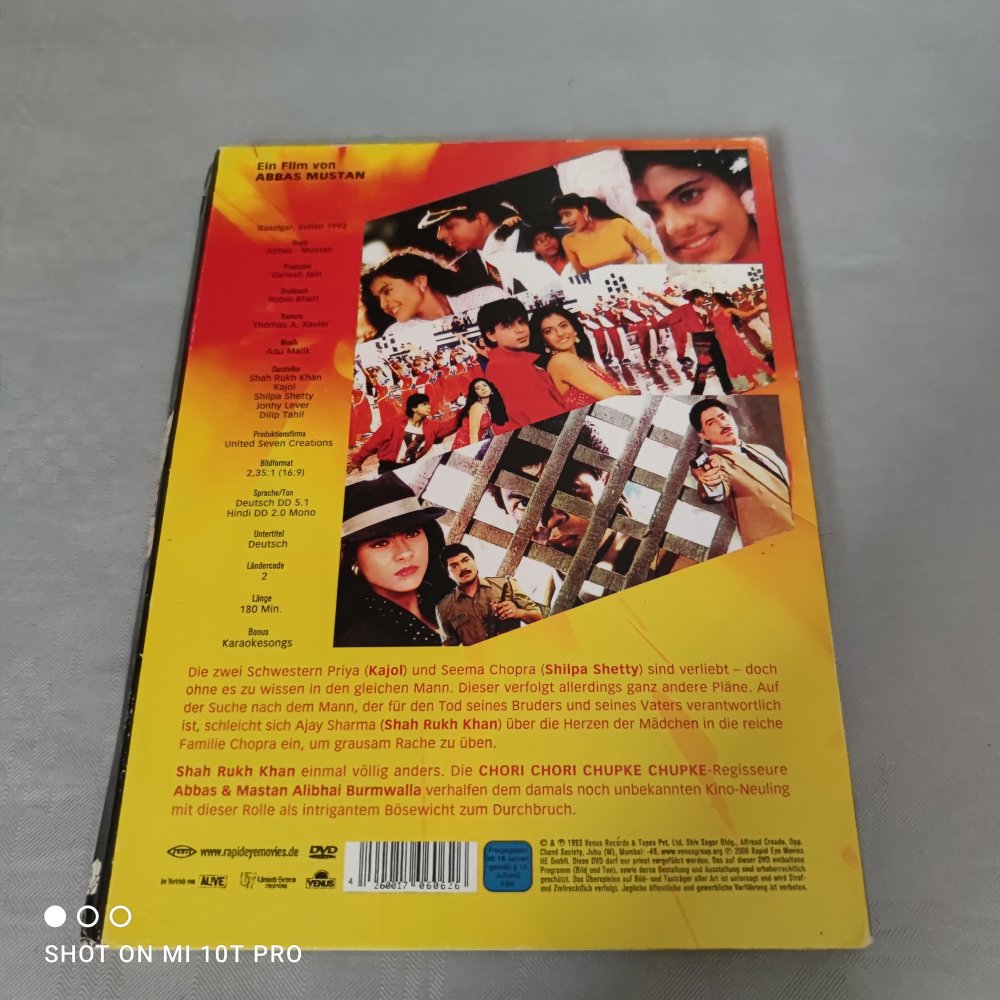 Baazigar mit Poster