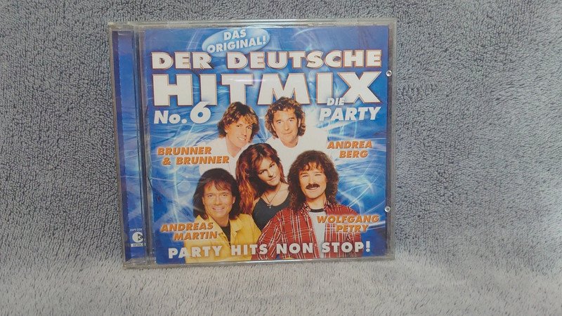 CD Der deutsche Hitmix No. 6 Die Party 2003