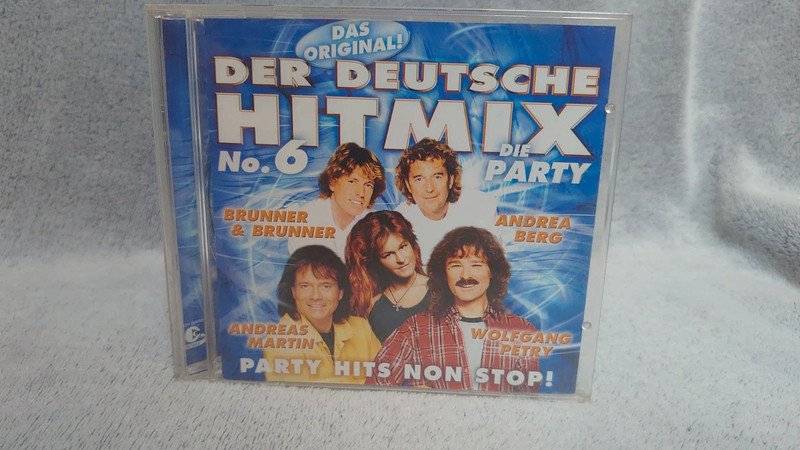 CD Der deutsche Hitmix No. 6 Die Party 2003