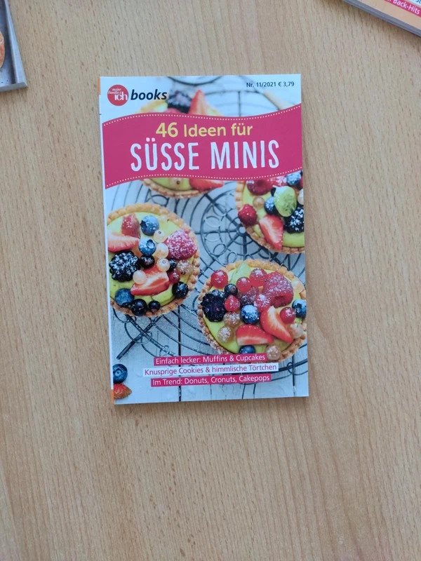 4 Backbücher