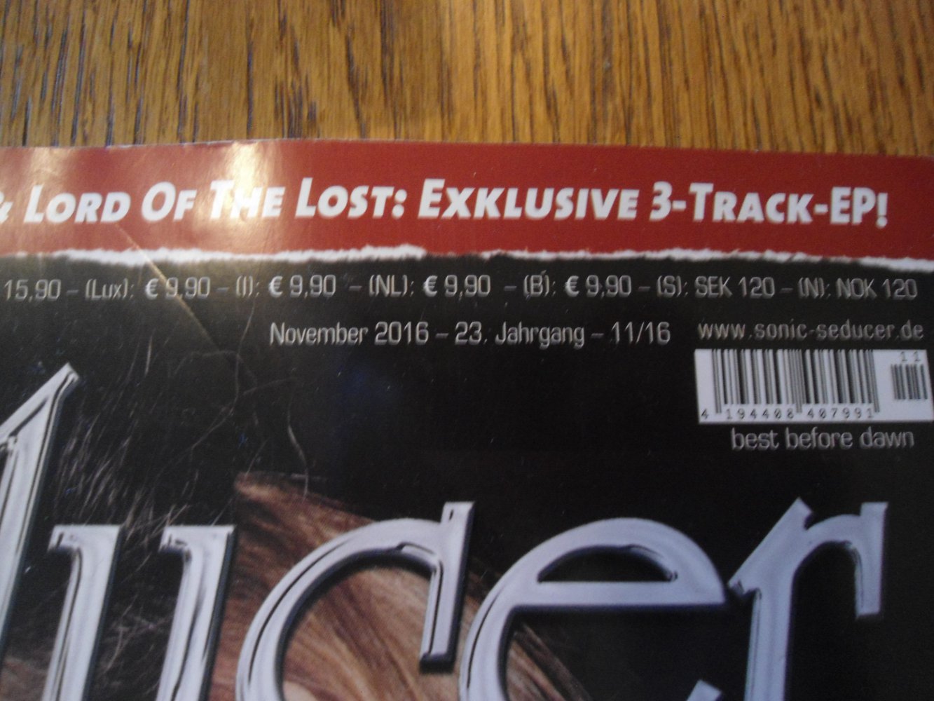 Sonic Seducer November 2016