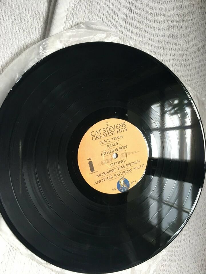 #Vinyl:near mint+,  #Cat_Stevens: Greatest Hits: LP: Island records 9310