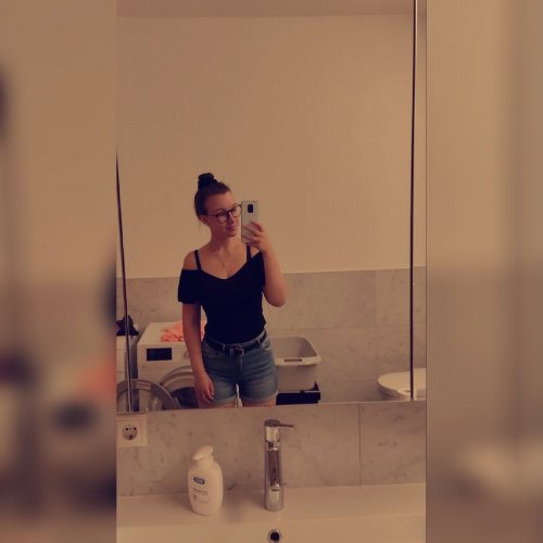 julia.24.7