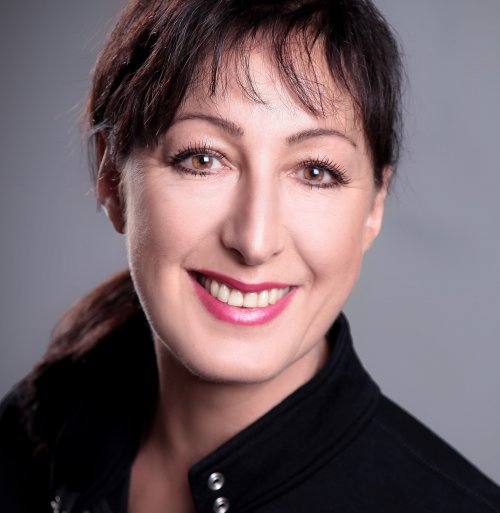 Andrea.Mayer