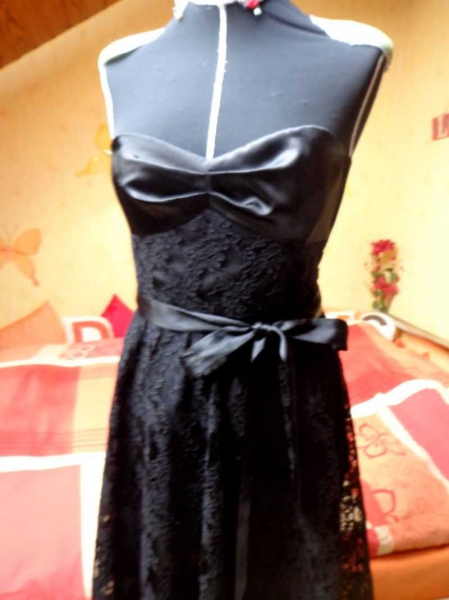 Abendkleid Abiball Partykleid Spitze Gothic schwarz Schleife