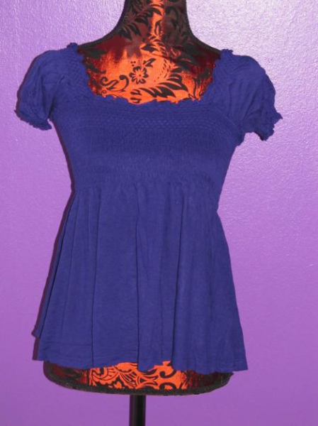 lila Babydoll-Oberteil