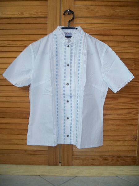 VINTAGE// Weiße Baumwollbluse mit blauen Blümchen und Spitze von *BanCare* Gr. 38/ 40