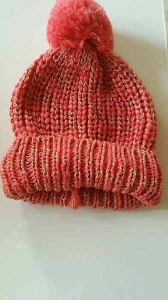 Schöne warme strickt Mütze Neu