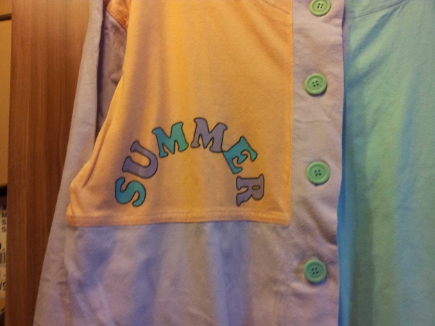 bunte, lange Sommerjacke aus den 90igern, mit großen Knöpfen Größe 40 