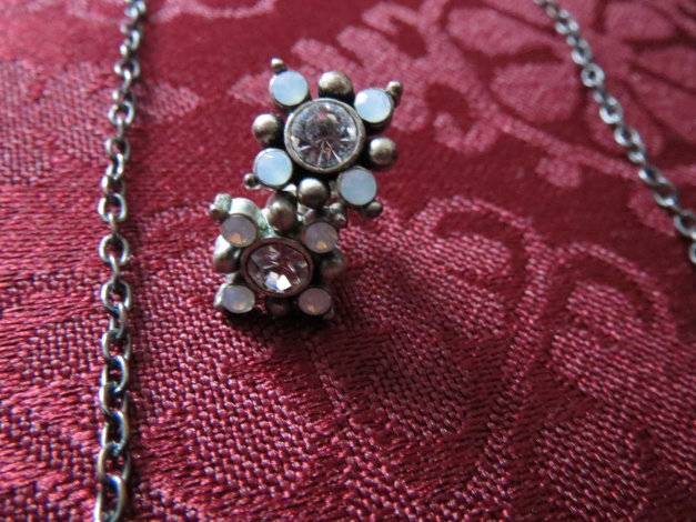 Kette mit Ohrstecker, neu, 26 cm
