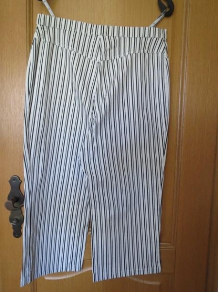 7/8 Sommerhose,gestreift,schwarz-weiß,Neuwertig