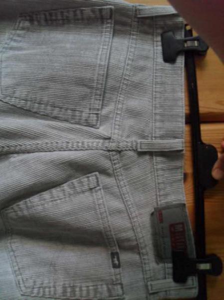 hellgraue Cordhose