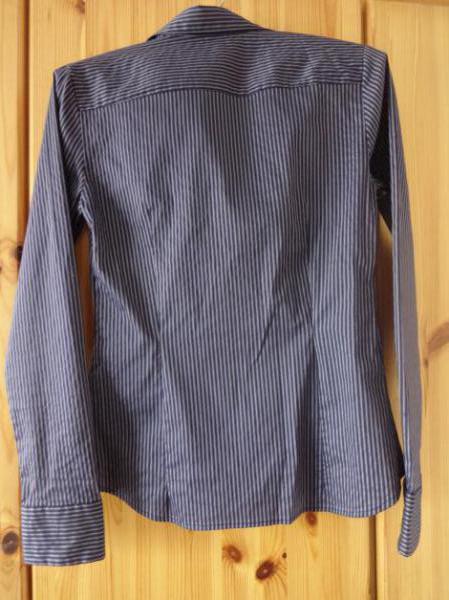 Taillierte Bluse von H&M