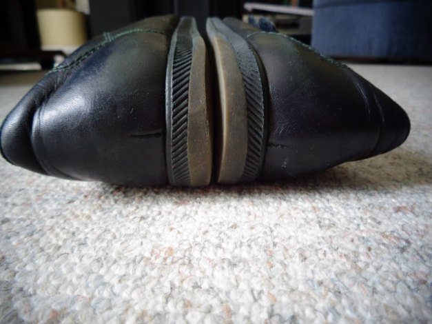 Kinderschuhe Gr. 30, Halbschuhe 8,00 Euro, Stiefel 6,00 Euro