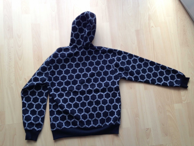 Sweater, Pulli, Hoddie, Kapuzenpulli