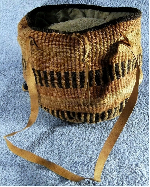 Umhängetasche aus Natur-Cord - ca. 33 cm breit / 30 cm lang