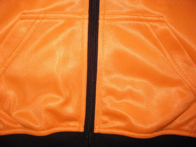 NEU Sportjacke / Trainingsjacke Größe 134 NEU