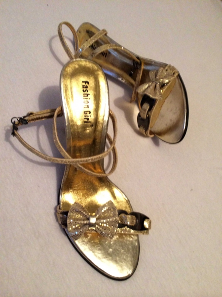 Glitzer- Sandalen