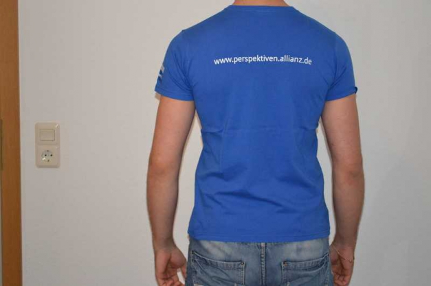 Blaues Allianz T-Shirt