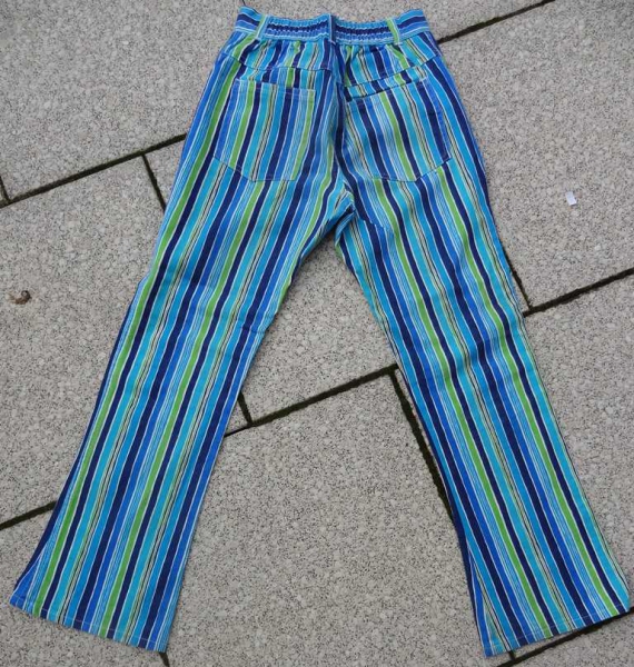 Wunderschöne Sommer/Frühlingshose gestreift