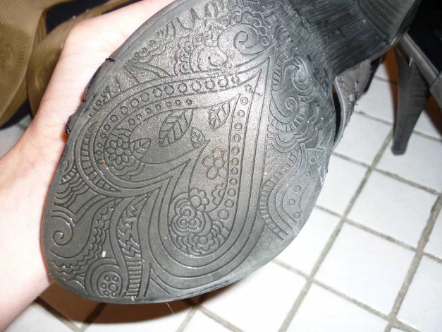 High-Heels mit vielen Details
