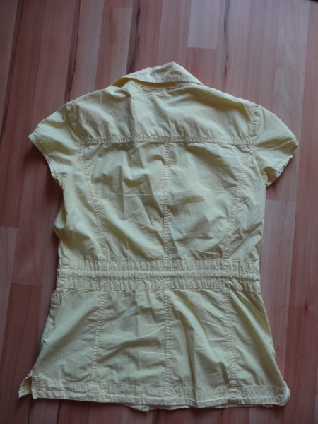 Gelbe Bluse 