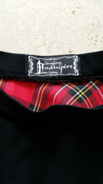 Gothic Punk Rock Schwarz und Rot Schottenmuster Tartan mit Zipfeln