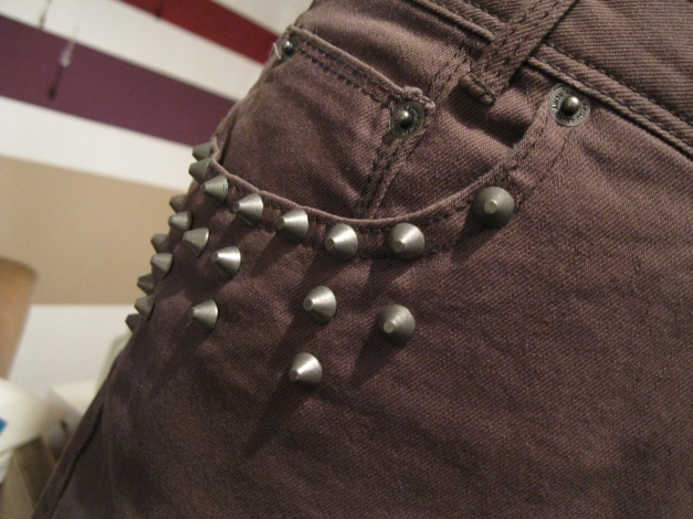 Minirock mit Nieten Gr. 36 Khaki / silber