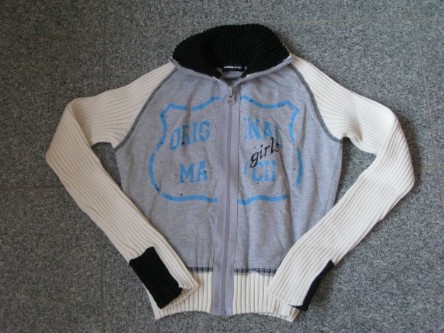 WÜNDERSCHÖNE JACKE STRICK MATERIALMIX ONLY AUSGEFALLEN PATCHES Gr.S ?