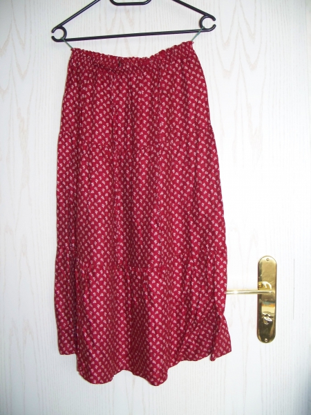 VINTAGE// Roter gemusterter Stufenrock (highwaist, midi) Boho