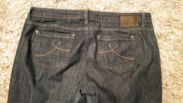 Dunkle Jeans von s.Oliver