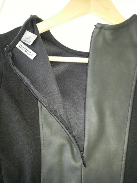 H&M schwarzes Minikleid mit langen Ärmeln und Kunstledereinsatz Gr. xs