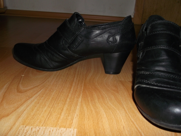 Schuhe, schwarz