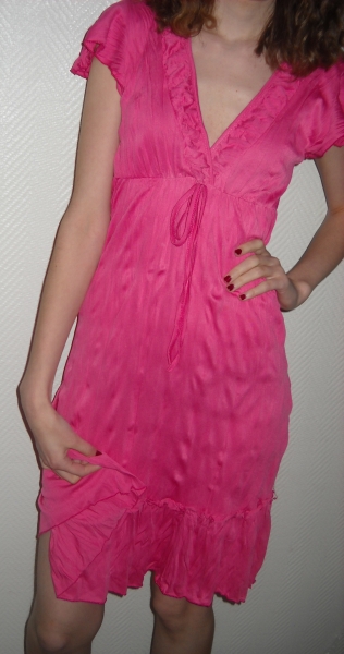 Colour Blocking Party Cocktail Abend Kleid h m dunkel pink Rüschen Puffärmel 34 36 XS S