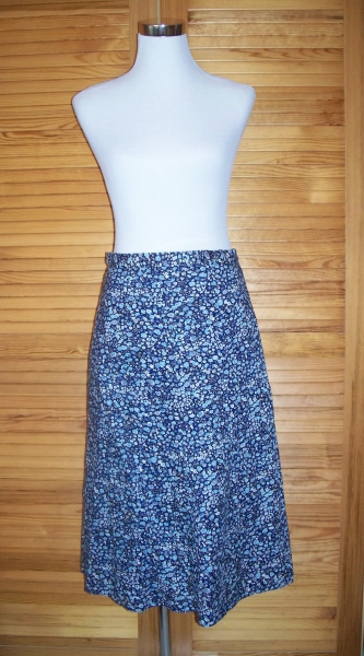 VINTAGE// Blauer Midirock aus Baumwolle gemustert mit Blumen von *Jung Model* Uni Gr. 38/ 40
