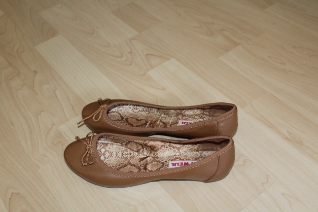 Ballerinas braun 1* anprobiert! :)
