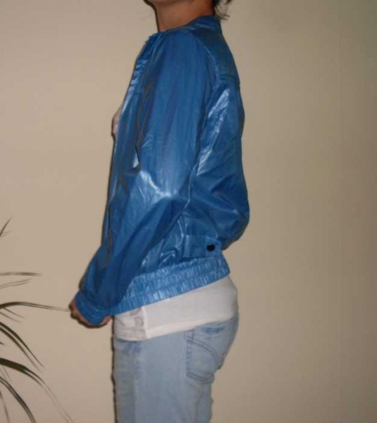 blaue Jacke
