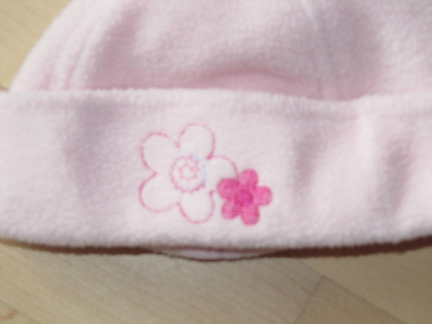 Süße Mütze Baby rosa Mädchen Gr. 68 fleece Blumen Applikation Stickerei