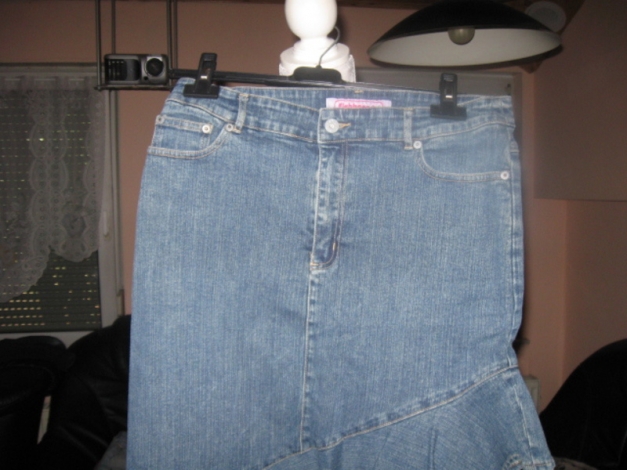 *** Asymmetrisch ~ Rüschen ~ Jeans ~ Rock *** 
