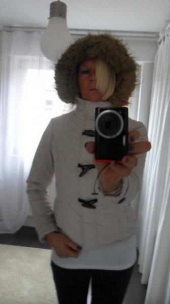 LTB - Winterjacke mitt Fell- Kapuze - M -