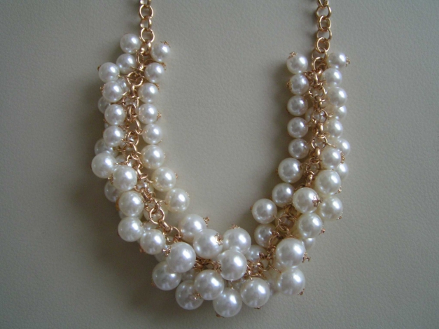 Elegante große Statement Blogger Perlen Kette Perlenkette Collier Gold