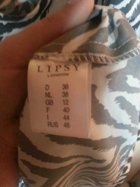 Kleid von Lipsy London inkl. Versand