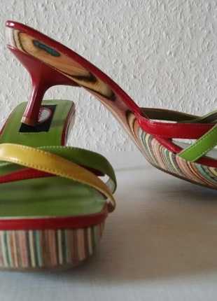 Super süße vintage Sandaletten bunt / Graceland